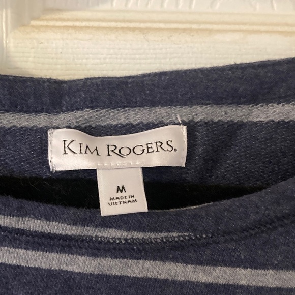 Kim Rogers Blue and Gray Striped Fleece top with pockets. Size medium. NWOT. - Picture 2 of 2